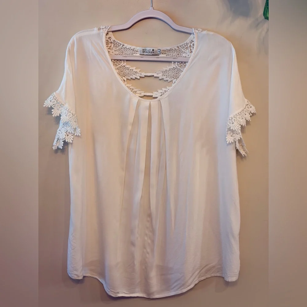 Molly Bracken Oversized Boho Lace Back Blouse | White Viscose - Picture 3 of 6